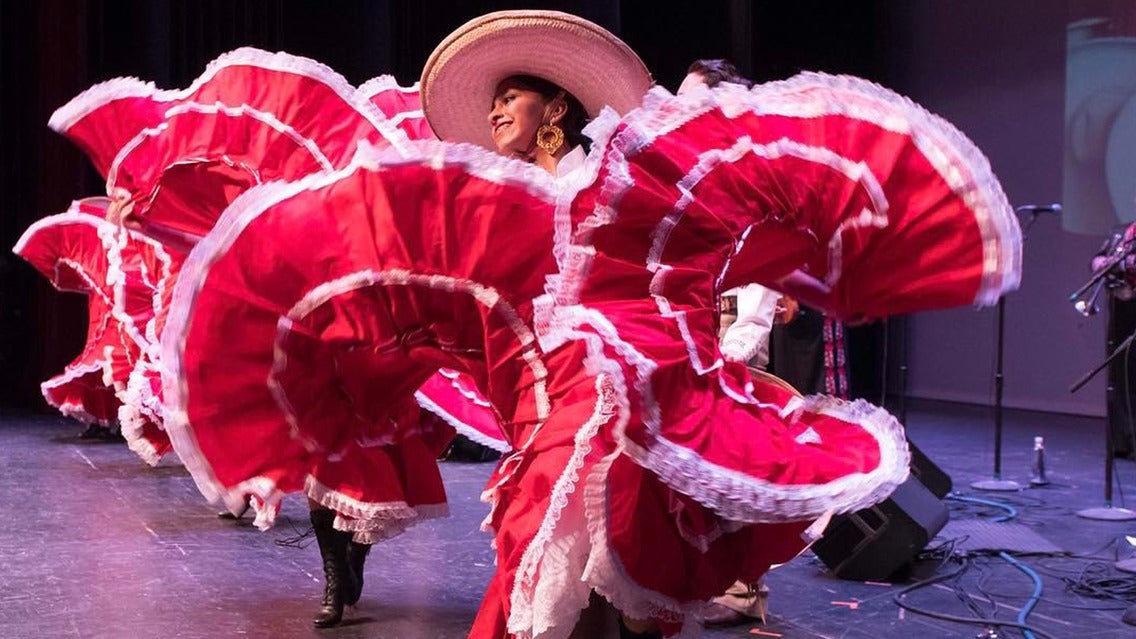 Nochebuena featuring Ballet Folklórico de Los Angeles