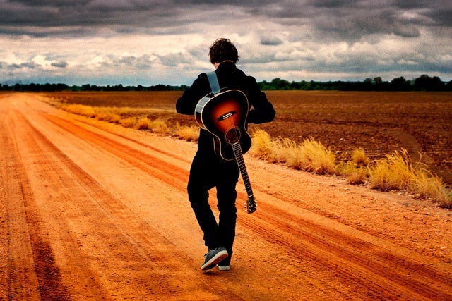 JAKE BUGG - Alamo – Solo Acoustic Tour