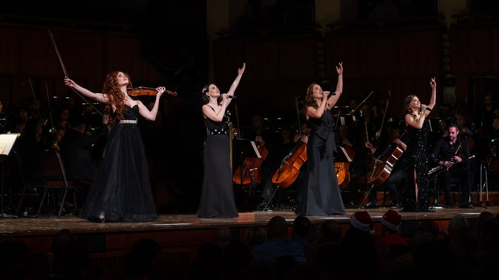 Hotels near Celtic Woman Christmas Symphony Events