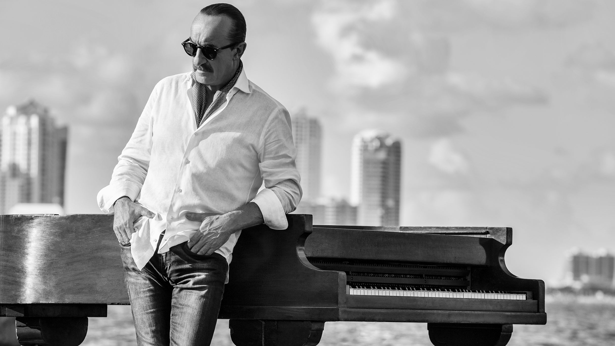 Raul Di Blasio concert image