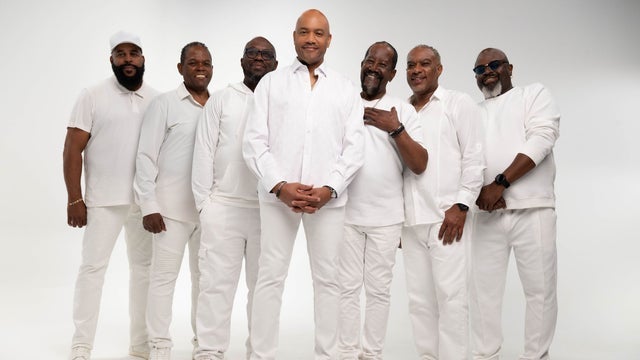 WDAS Presents MAZE - Dressed in All White: The Homecoming