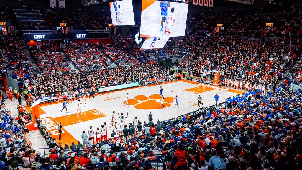 Hotels near Clemson University Tigers Mens Basketball Events