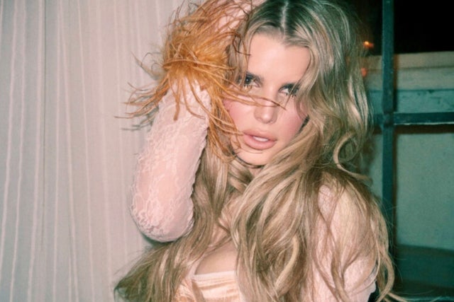 Jessica Simpson presales in Waukegan
