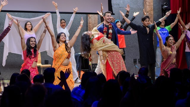 DRUNK BOLLYWOOD LIVE!