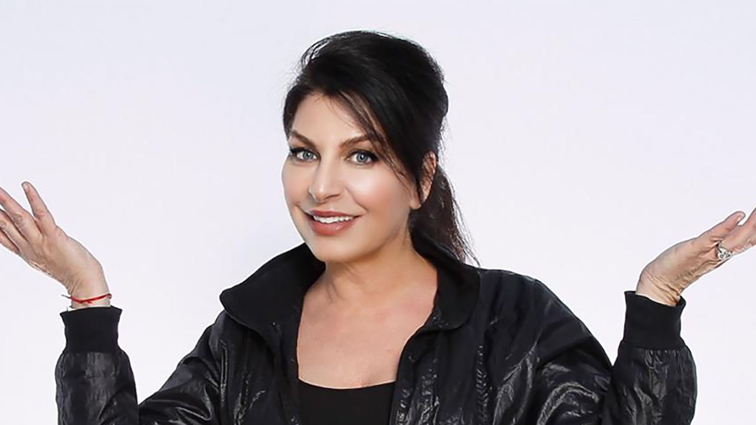 Tammy Pescatelli at Chicago Improv