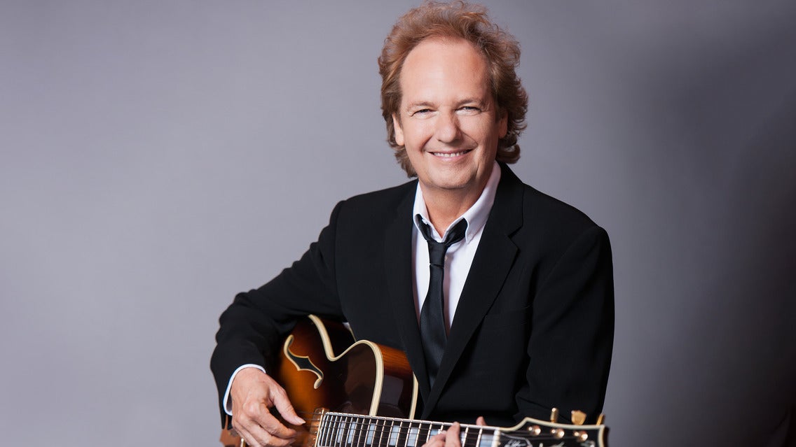 Photo of Lee Ritenour