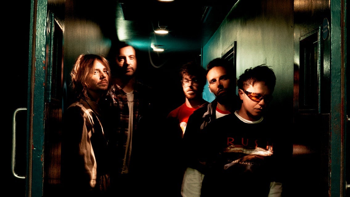 Nothing But Thieves — The Stray Dogs World Tour
