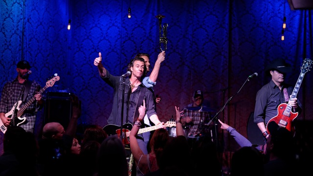 Roger Clyne & the Peacemakers