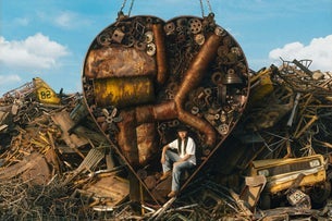 OLIVER TREE – LOVE YOU MADLY, HATE YOU BADLY WORLD’S FIRST WORLD TOUR