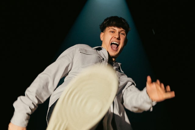 Presales to freddie halkon: members use these when buying pre-sale tickets