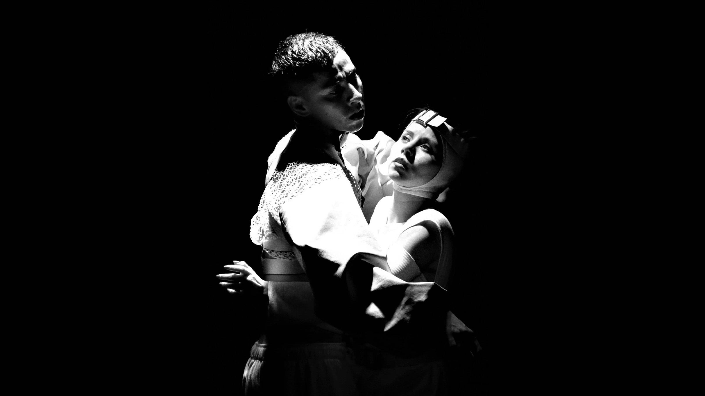 Reencarnación presentado por Paquidermo Danza.