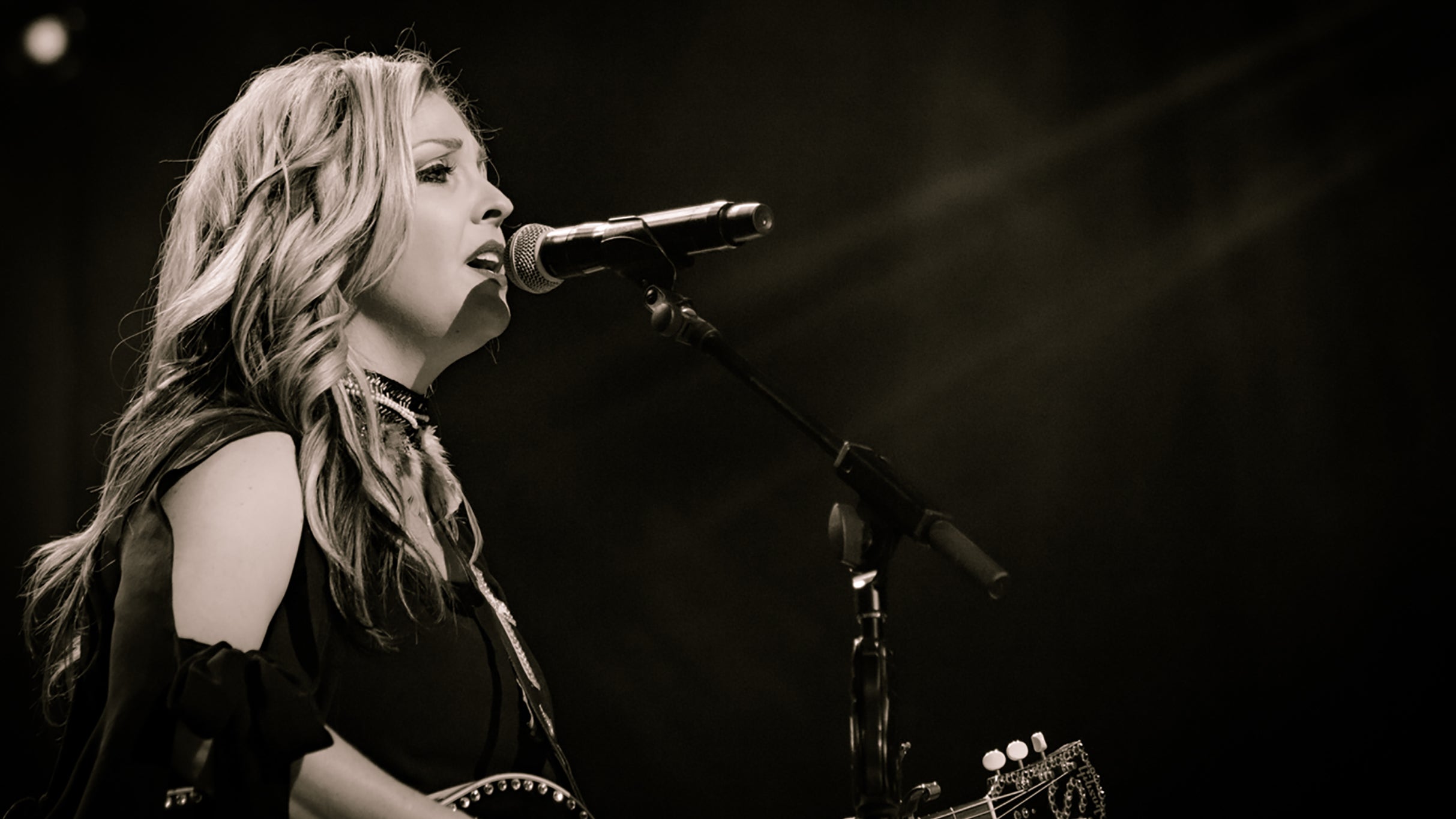 Sunny Sweeney at Gruene Hall