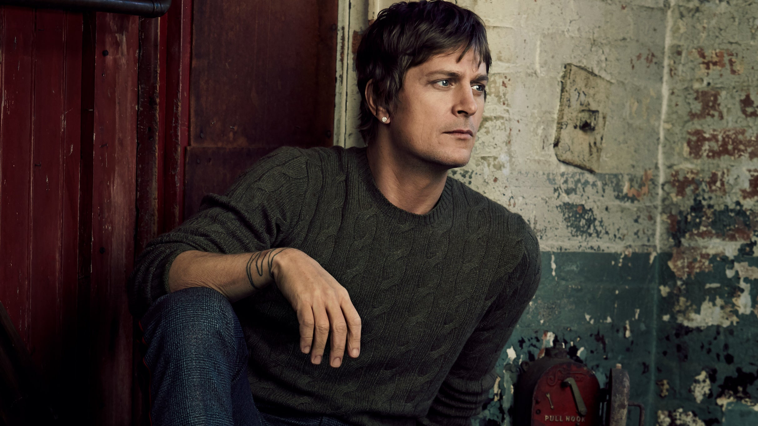  Sidewalk Angels featuring Rob Thomas 