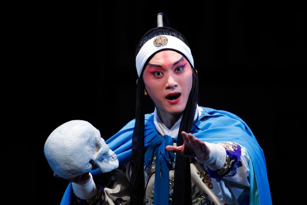 Hamlet – The Revenge of Prince Zi Dan in France