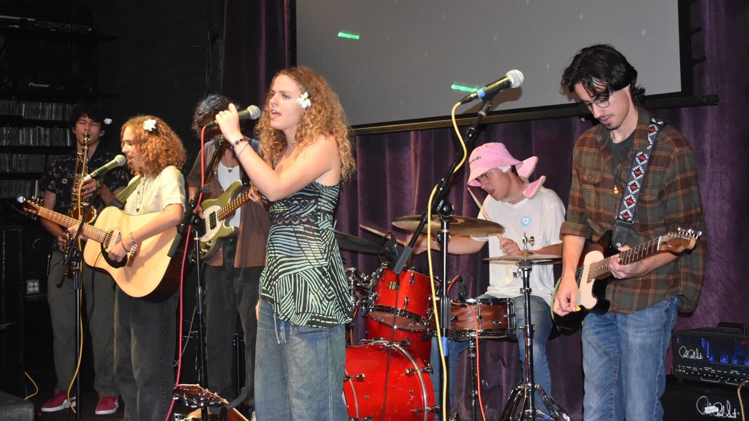 Wes Parker w/ Aaron Plain and Tall & Rug