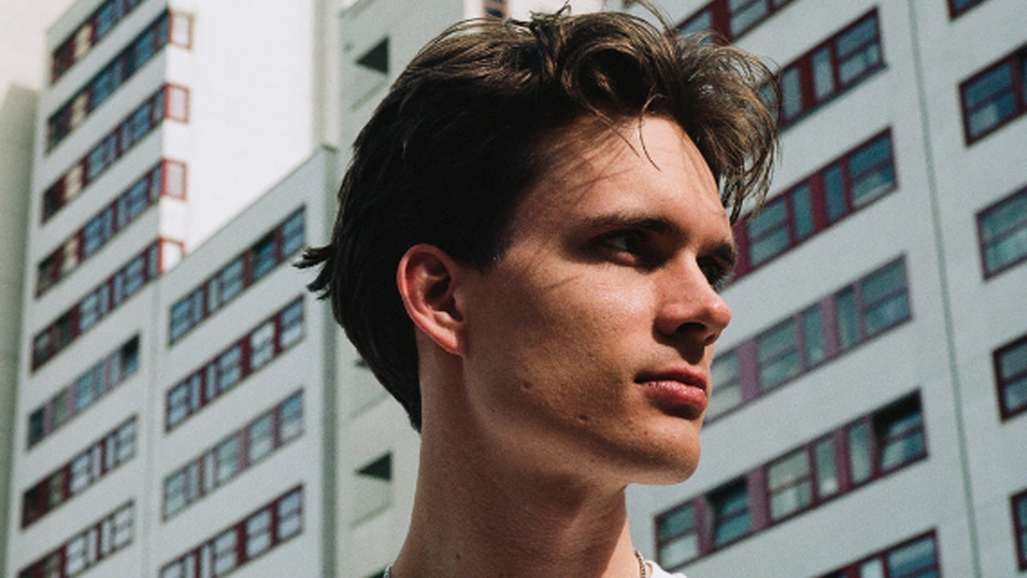 Jero19 – Tour von Seite – 2026-10-29