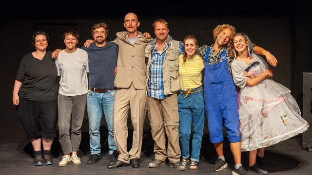 Über Menschen in Schnürschuh Theater, Bremen 15/06/2024