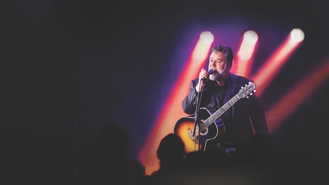 Russell Crowe’s Indoor Garden Party in Gaiety Theatre, Dublin 01/07/2024