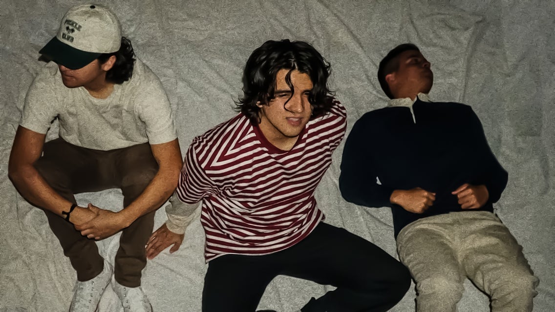 Strings And Heart - The Plastic Wine Tour with ISLY