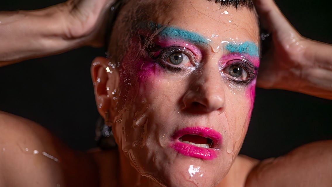 Photo of Peaches w/ Model/Actriz