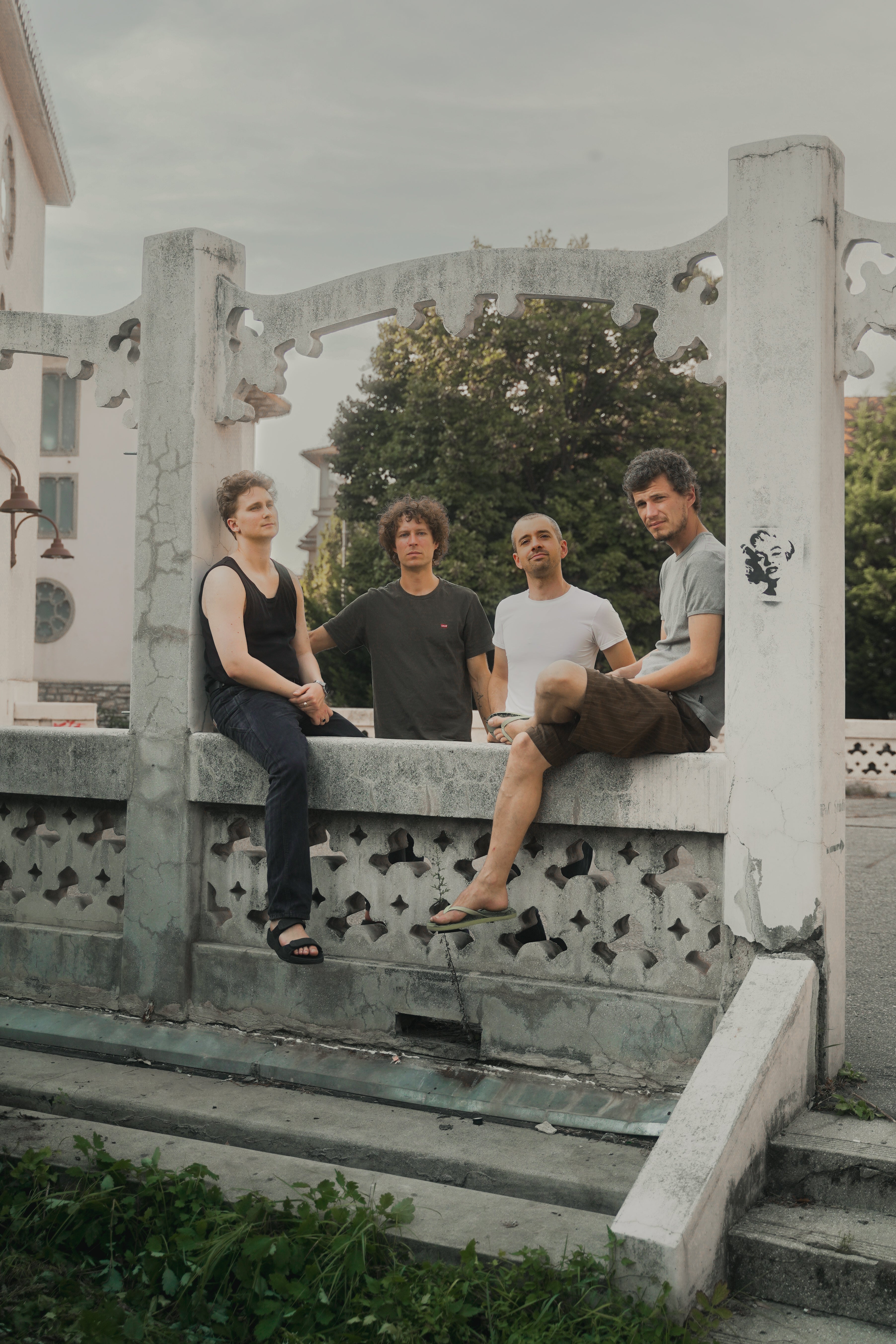Brothers Moving - UK/EU Tour 2025