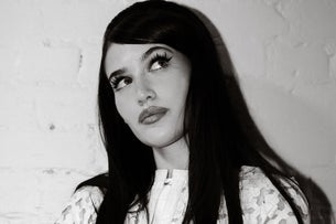Sienna Spiro: My House Tour Manchester Apollo Seating Plan