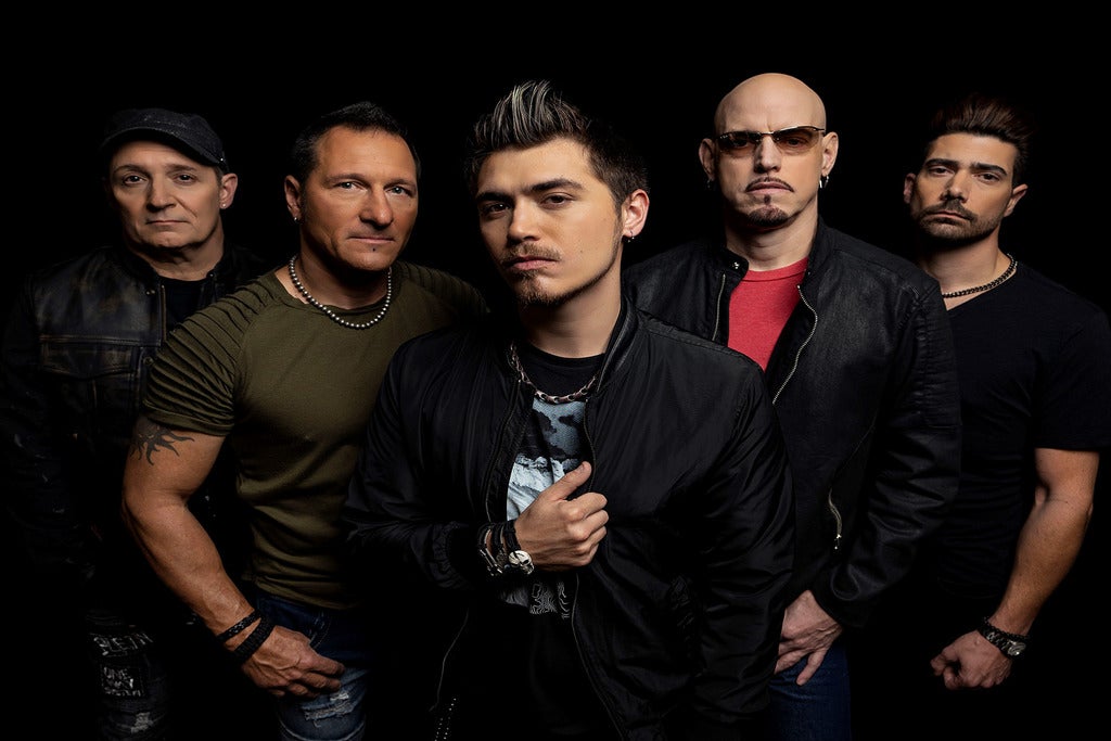 Fuel (USA) Ticket + Hotel Deals