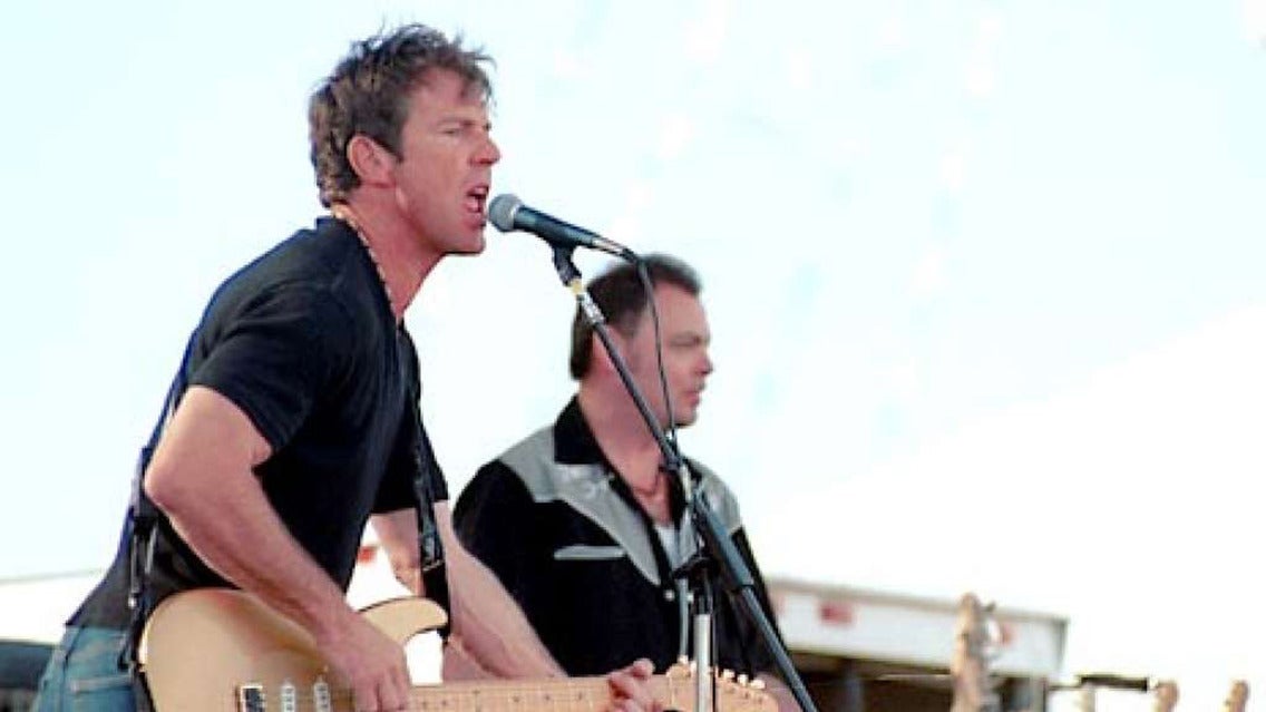 Dennis Quaid and the Sharks