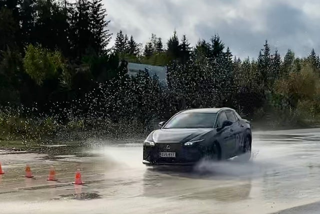 Ticket Reselling S&auml;hk&ouml;auto-ajovalmennus