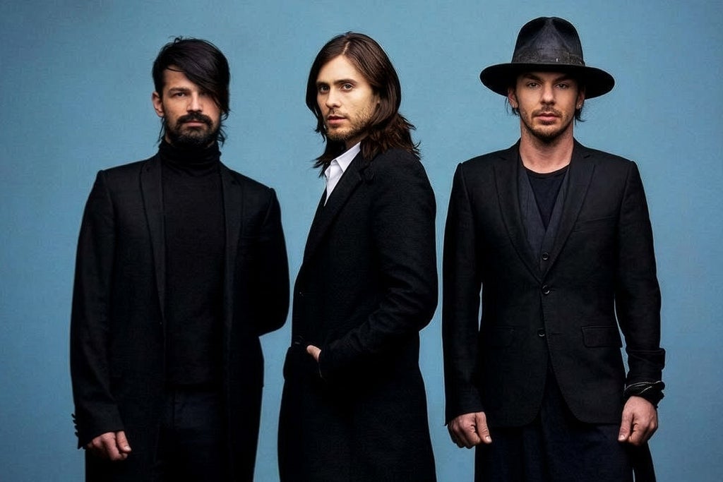 Thirty Seconds to Mars Presents A Beautiful Lie vs This Is War | VIP