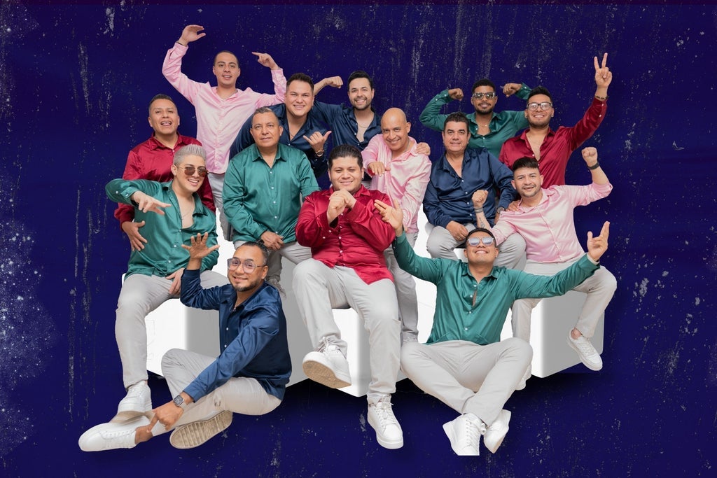 Junior Klan, En pleno vuelo