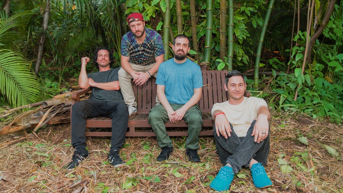 Photo of Spafford w/ Squeaky Feet