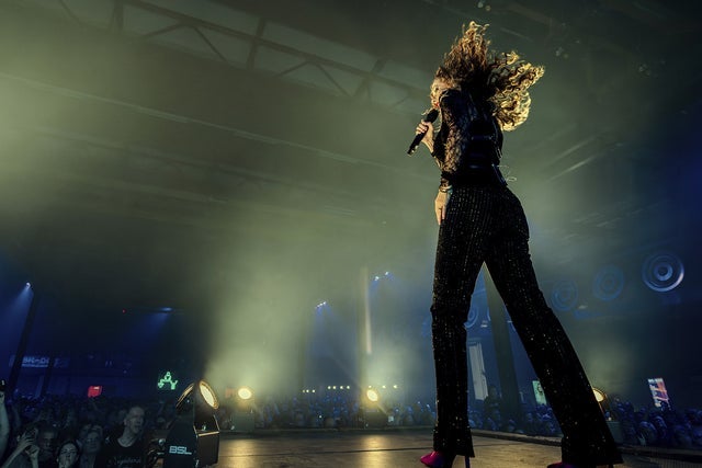 Anneke van Giersbergen & Band