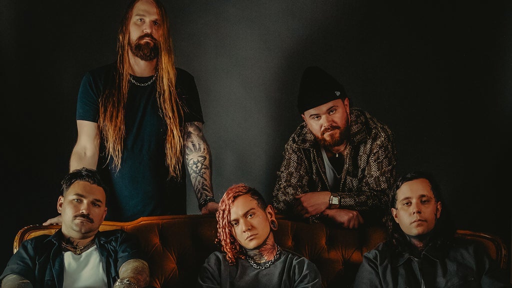 Photo of Lorna Shore