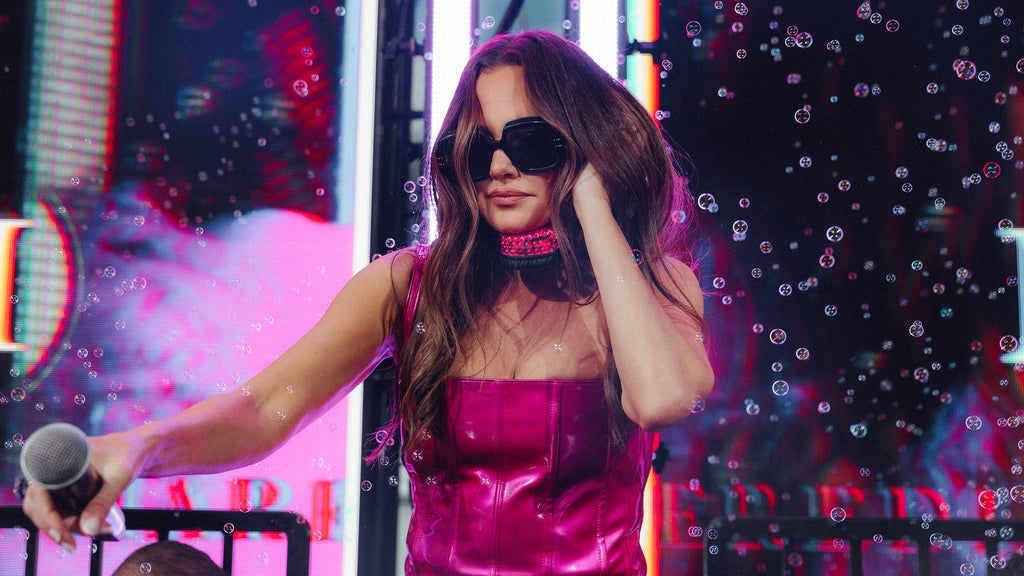 DJ Meredith Marks