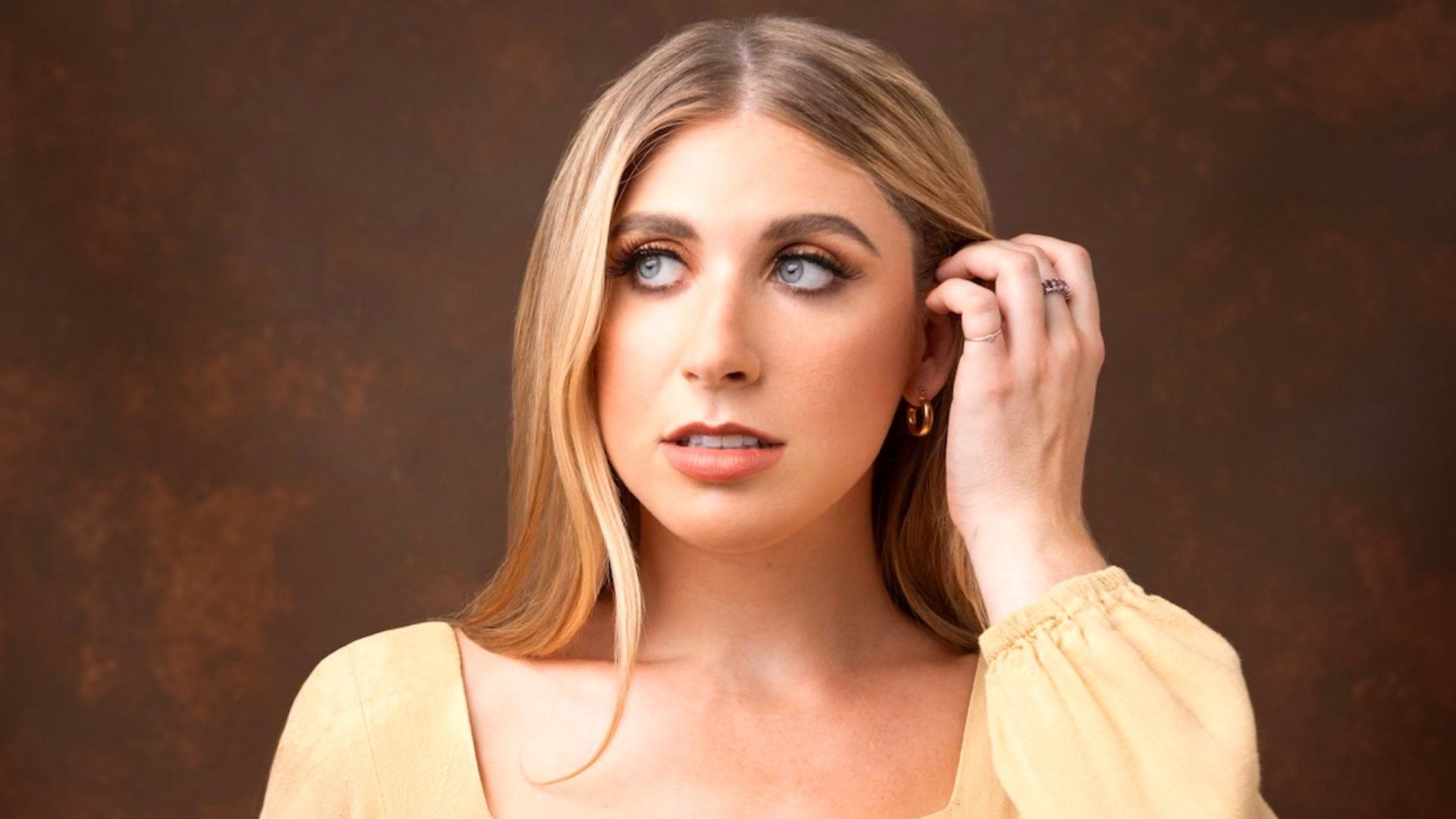 sabrina-brier-with-special-guest-moderator-ariana-madix-tickets-new