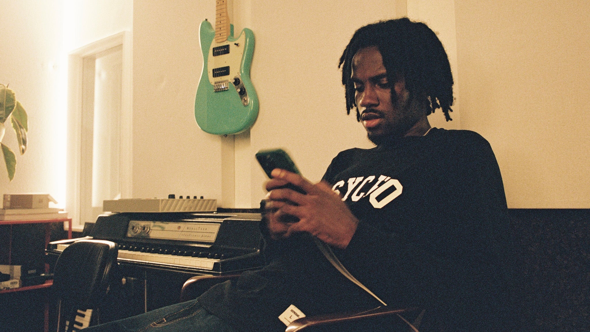 kwes e - fingers crossed live shows!