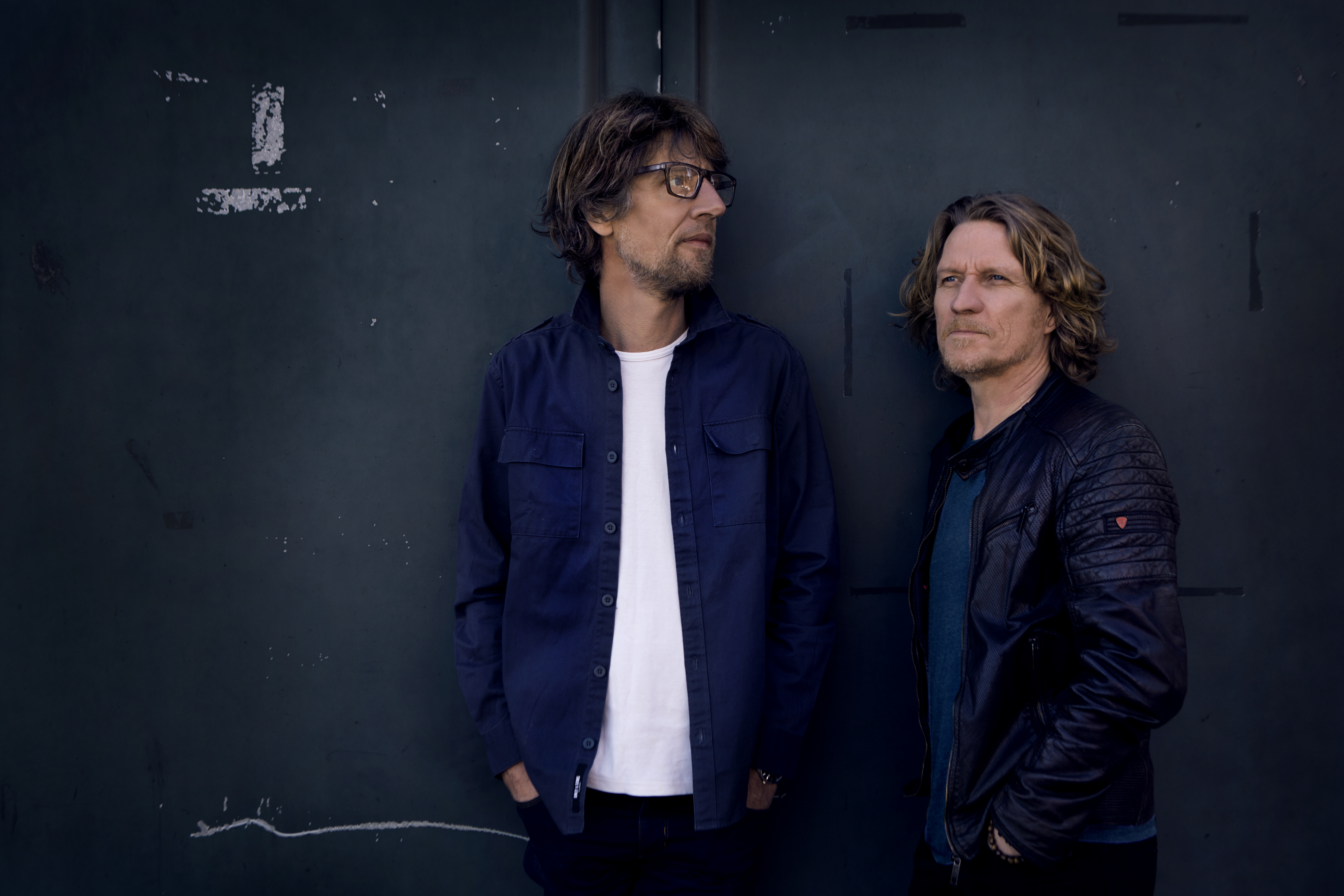 SKO/TORP inkl. 4-retters middag med vin, vand og øl show poster