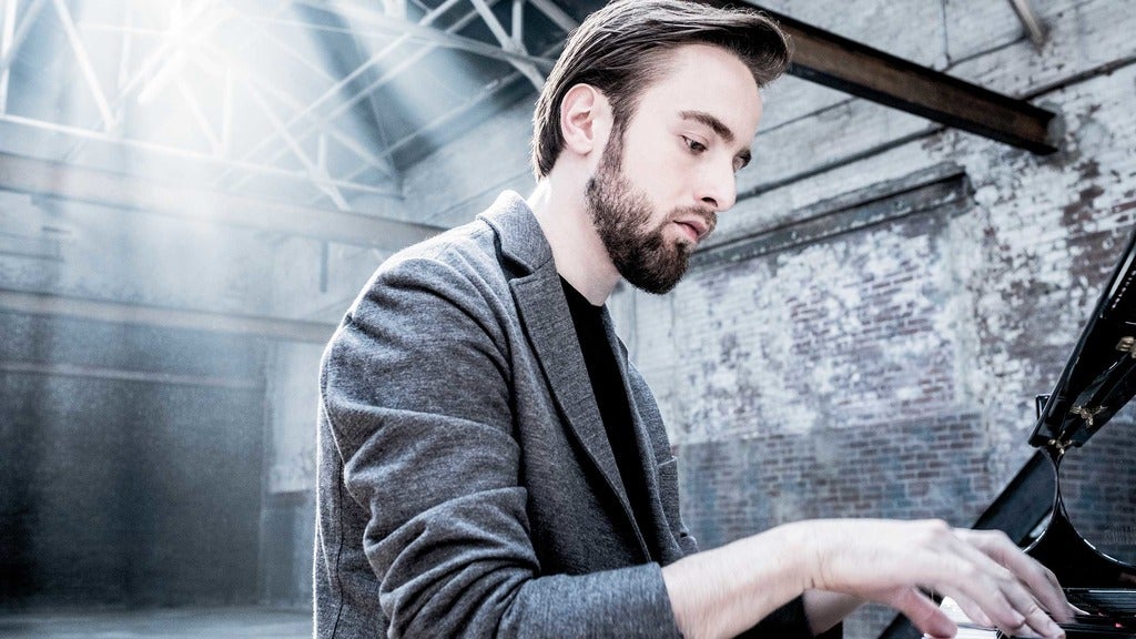 Hotels near Daniil Trifonov Events