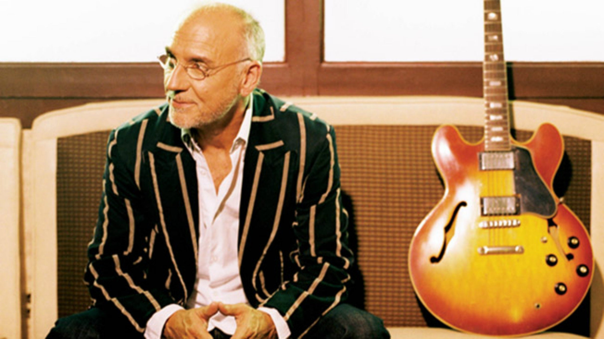 Larry Carlton free pre-sale password for early tickets in Portsmouth