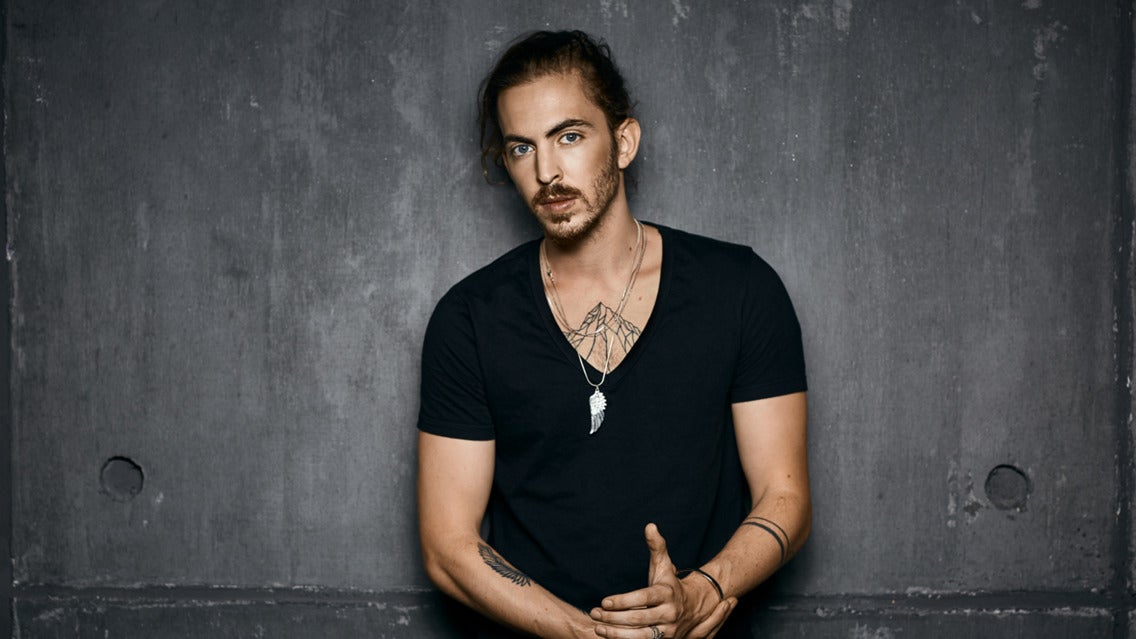 Dennis Lloyd