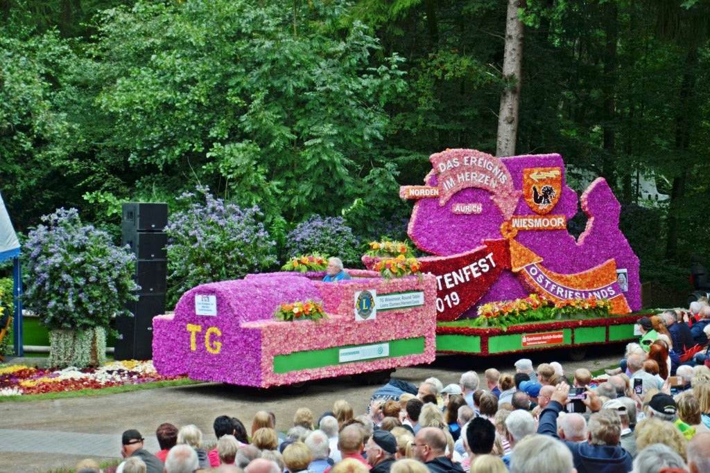 Wahl des Königshauses 2025 (73. Blütenfest Wiesmoor) in Germany