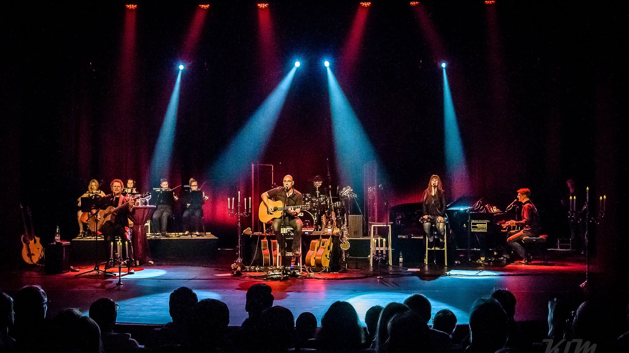 Pink Floyd performed by echoes