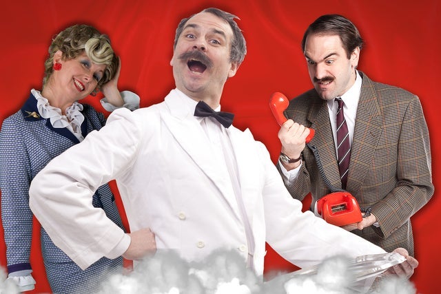 DRIKKEVARER AD LIBITUM - Faulty Towers