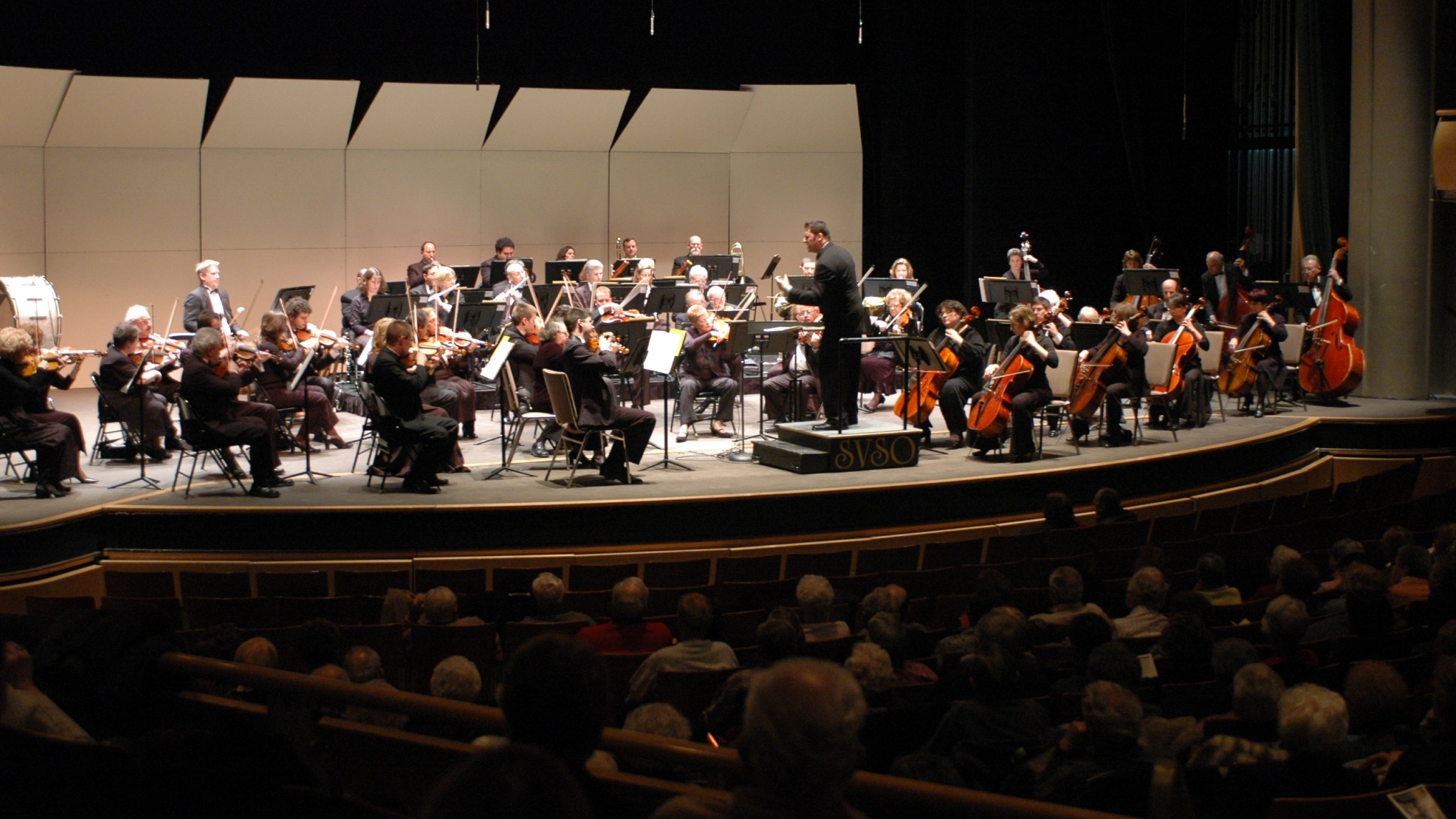 Third Coast Symphony: Rhapsody in Blue & World Premiere