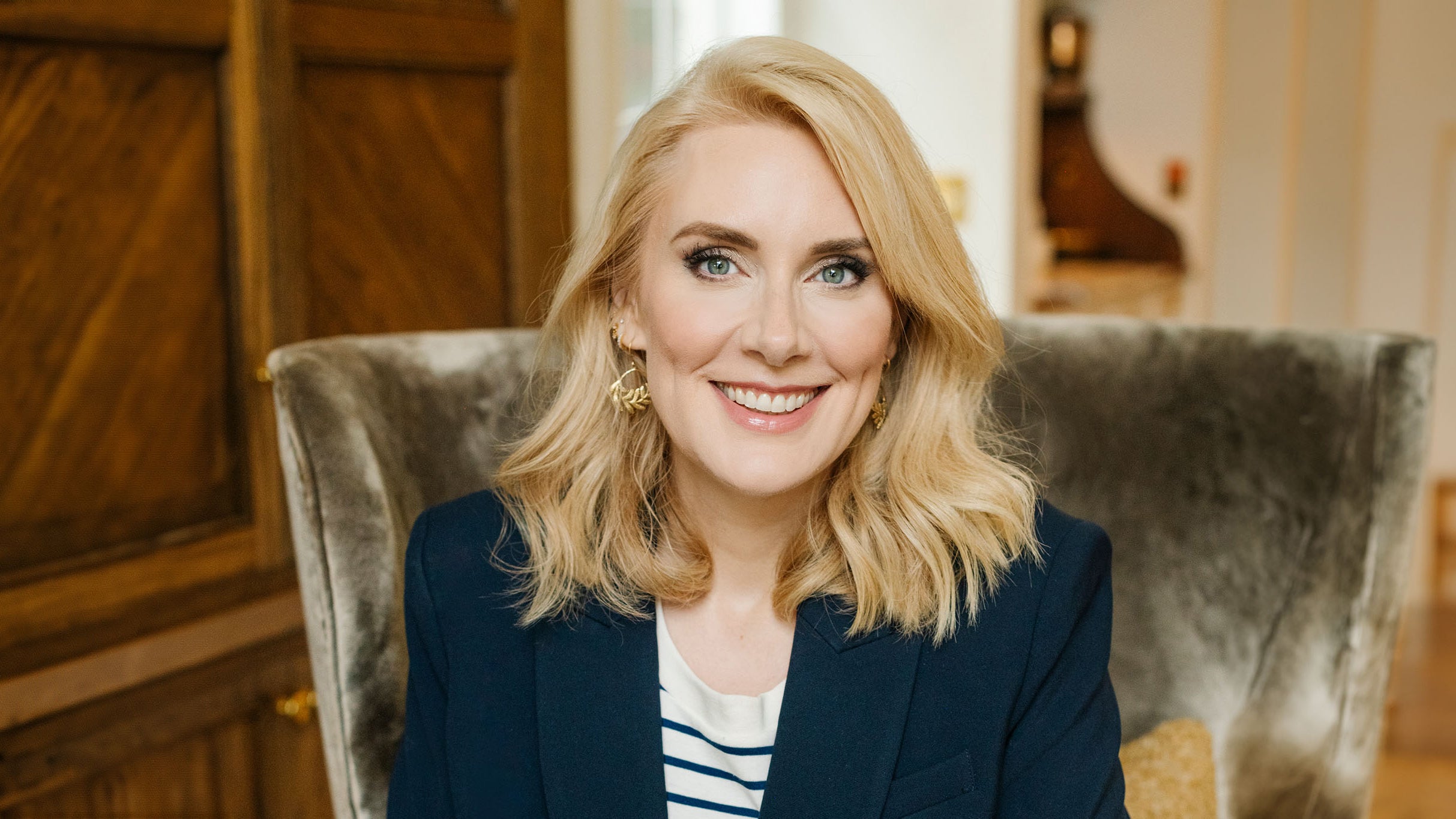 Sharon McMahon: The Small & The Mighty Book Tour pre-sale passw0rd