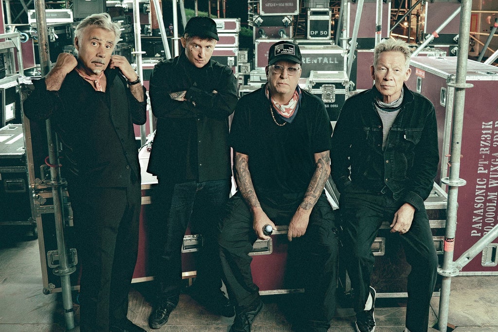 SEX PISTOLS (Steve Jones, Paul Cook, Glen Matlock) feat. Frank Carter