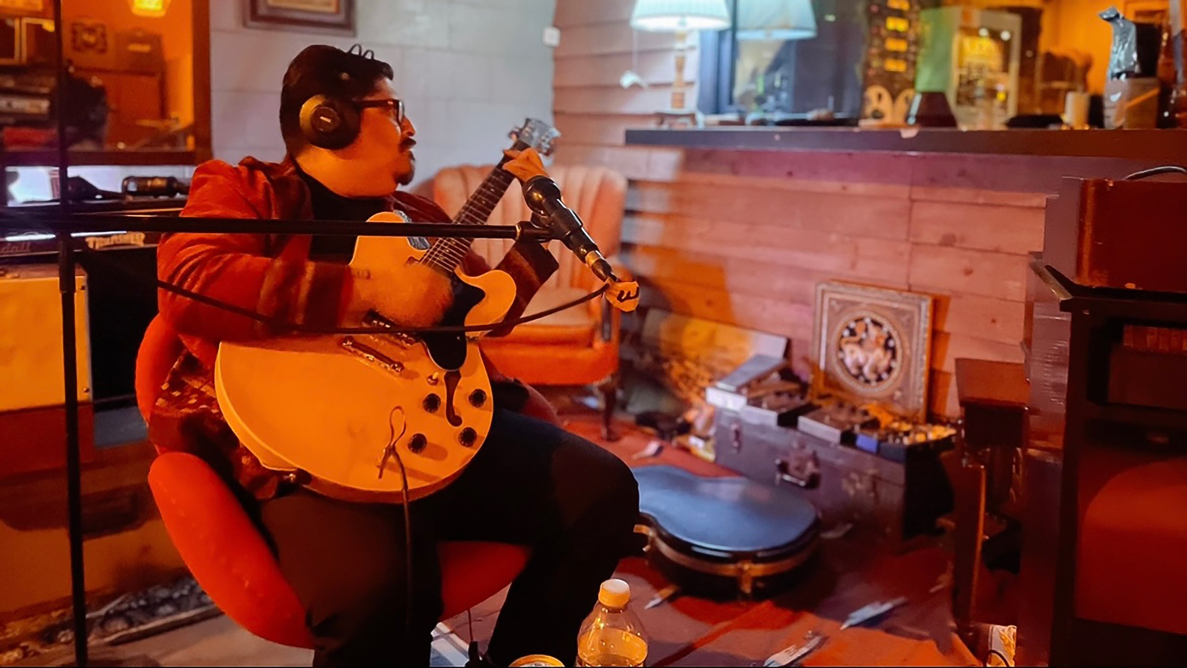The Silvertone