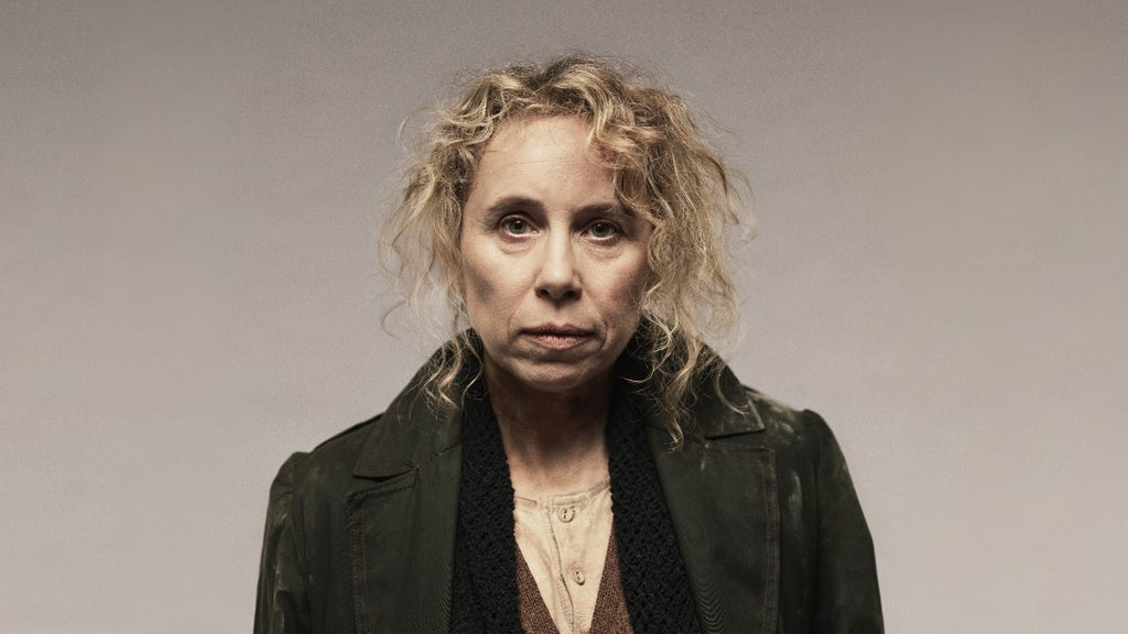 Mother Courage - Shakespeare's Globe