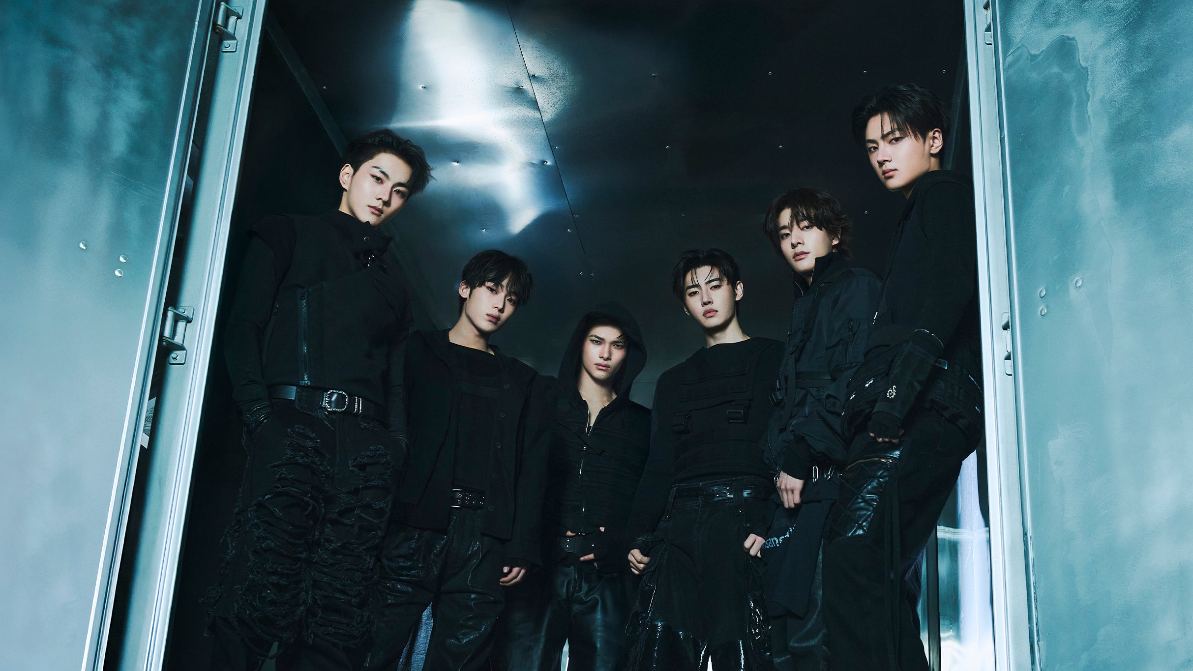 ENHYPEN WORLD TOUR 'BLOOD SAGA'